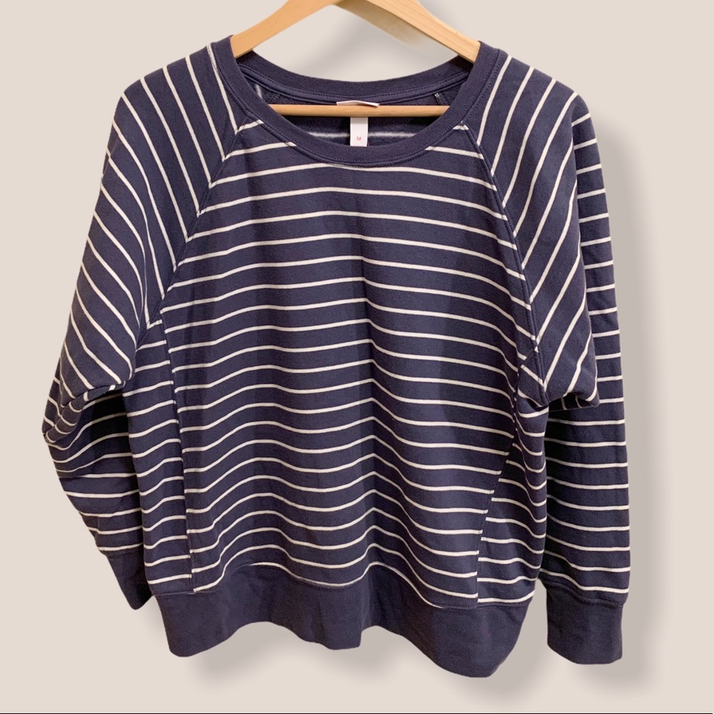 Maternity sweatshirt